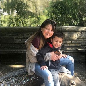 Meet your Posher, Ella